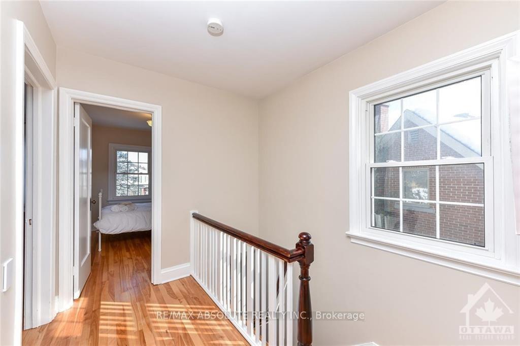 Photo 14 of 118 Ivy Crescent, Ottawa, Lindenlea — HOMEH