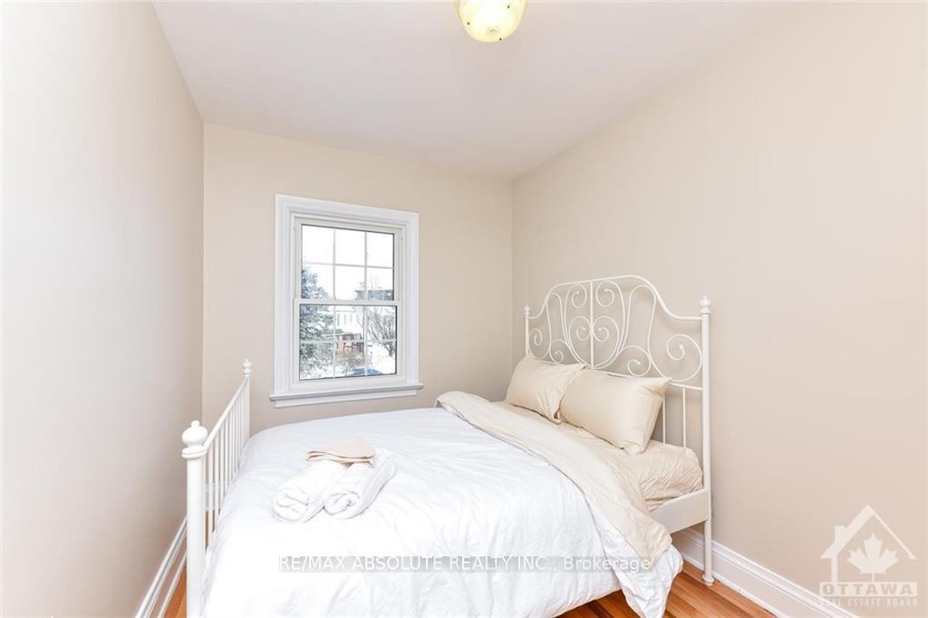 Photo 16 of 118 Ivy Crescent, Ottawa, Lindenlea — HOMEH