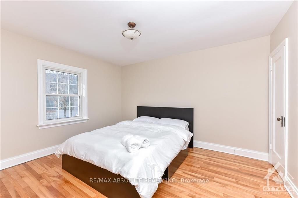 Photo 17 of 118 Ivy Crescent, Ottawa, Lindenlea — HOMEH