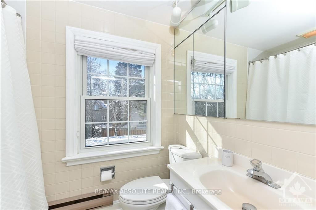 Photo 18 of 118 Ivy Crescent, Ottawa, Lindenlea — HOMEH