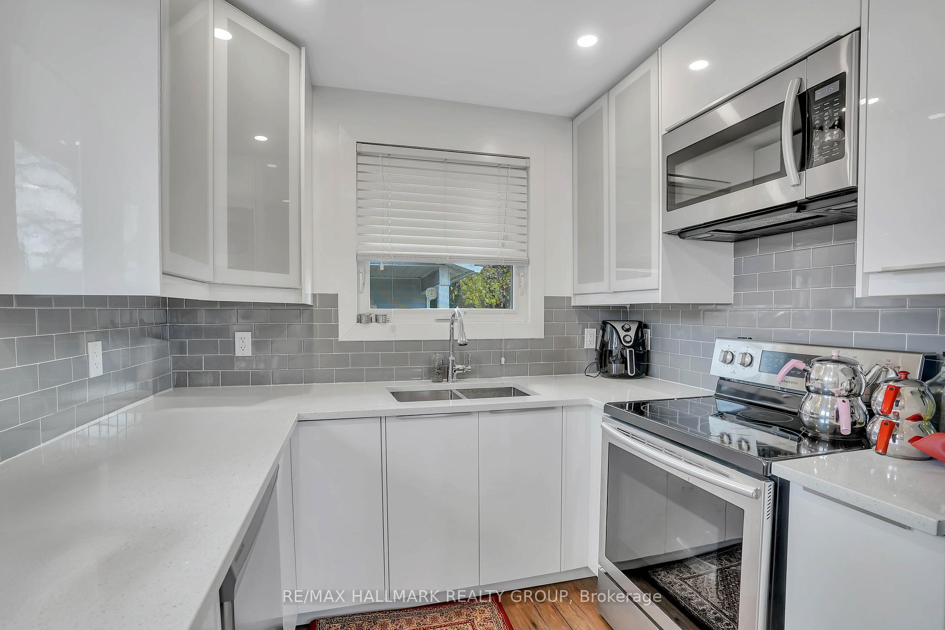 Photo 9 of 2518 Thorson Avenue, Ottawa, Queensway Terrace South/Ridgeview — HOMEH