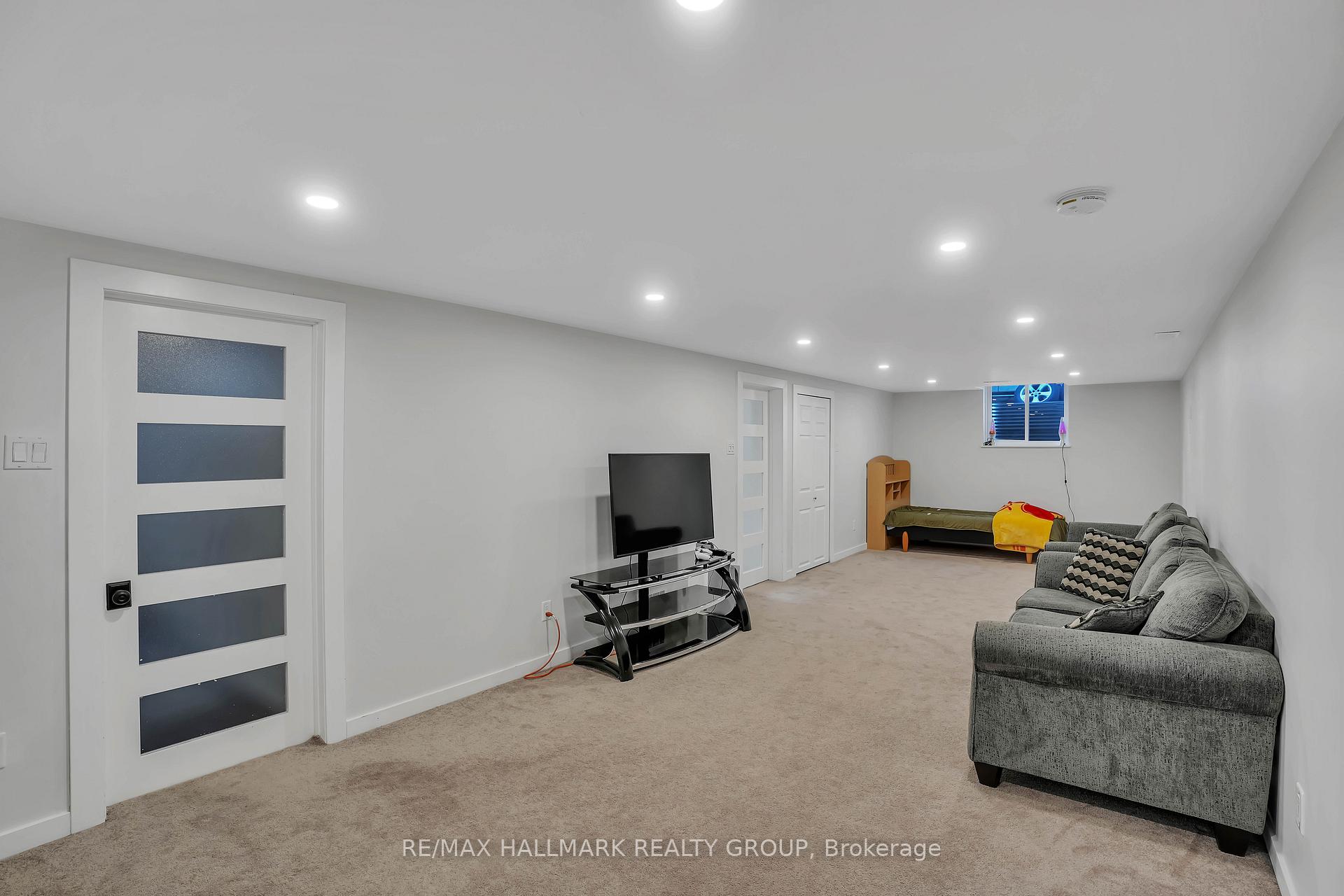 Photo 19 of 2518 Thorson Avenue, Ottawa, Queensway Terrace South/Ridgeview — HOMEH