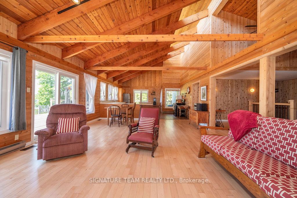 Photo 13 of 811 Violet Lane, North Algona Wilberforce, North Algona/Wilberforce Twp — HOMEH