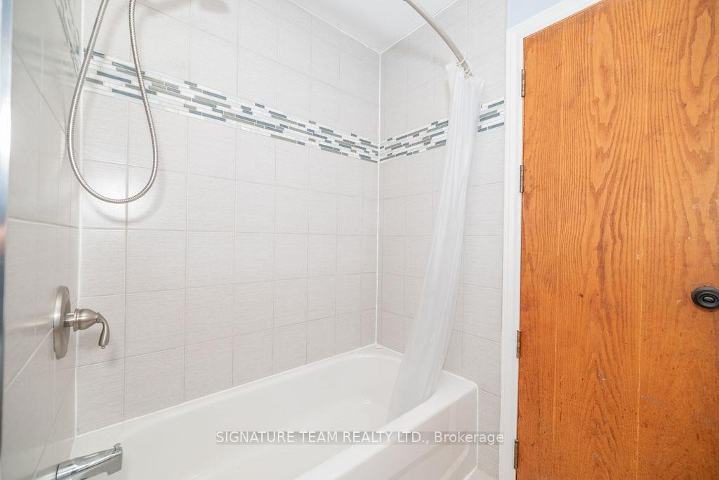 Photo 25 of 811 Violet Lane, North Algona Wilberforce, North Algona/Wilberforce Twp — HOMEH