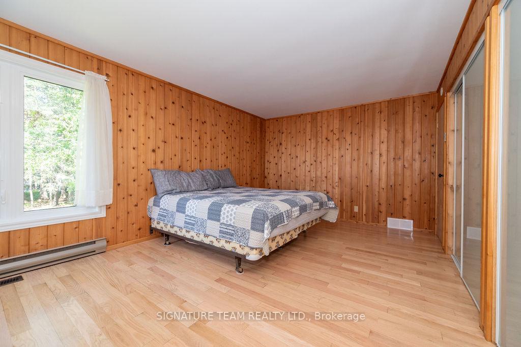 Photo 32 of 811 Violet Lane, North Algona Wilberforce, North Algona/Wilberforce Twp — HOMEH