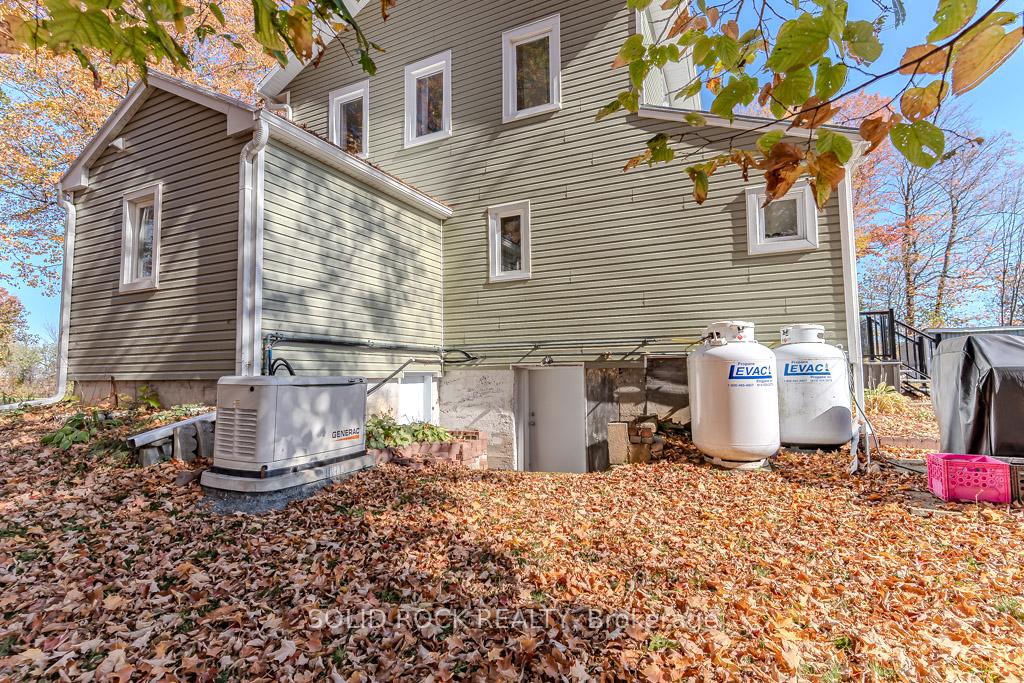 Photo 5 of 21860 Mccormick Concession N, North Glengarry, North Glengarry (Lochiel) Twp — HOMEH