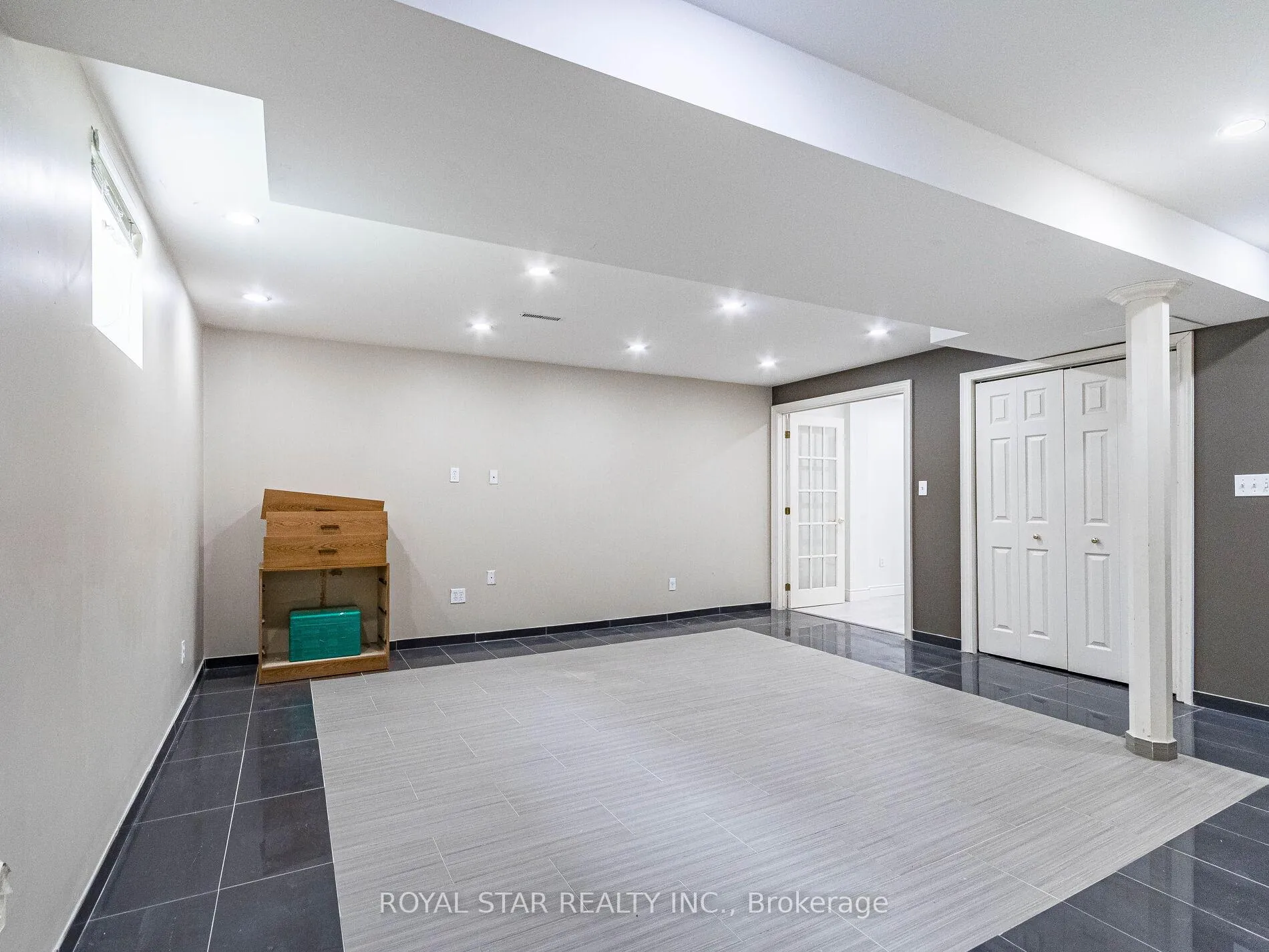 Photo 32 of 18 Woodside Square, Pelham, Fonthill — HOMEH