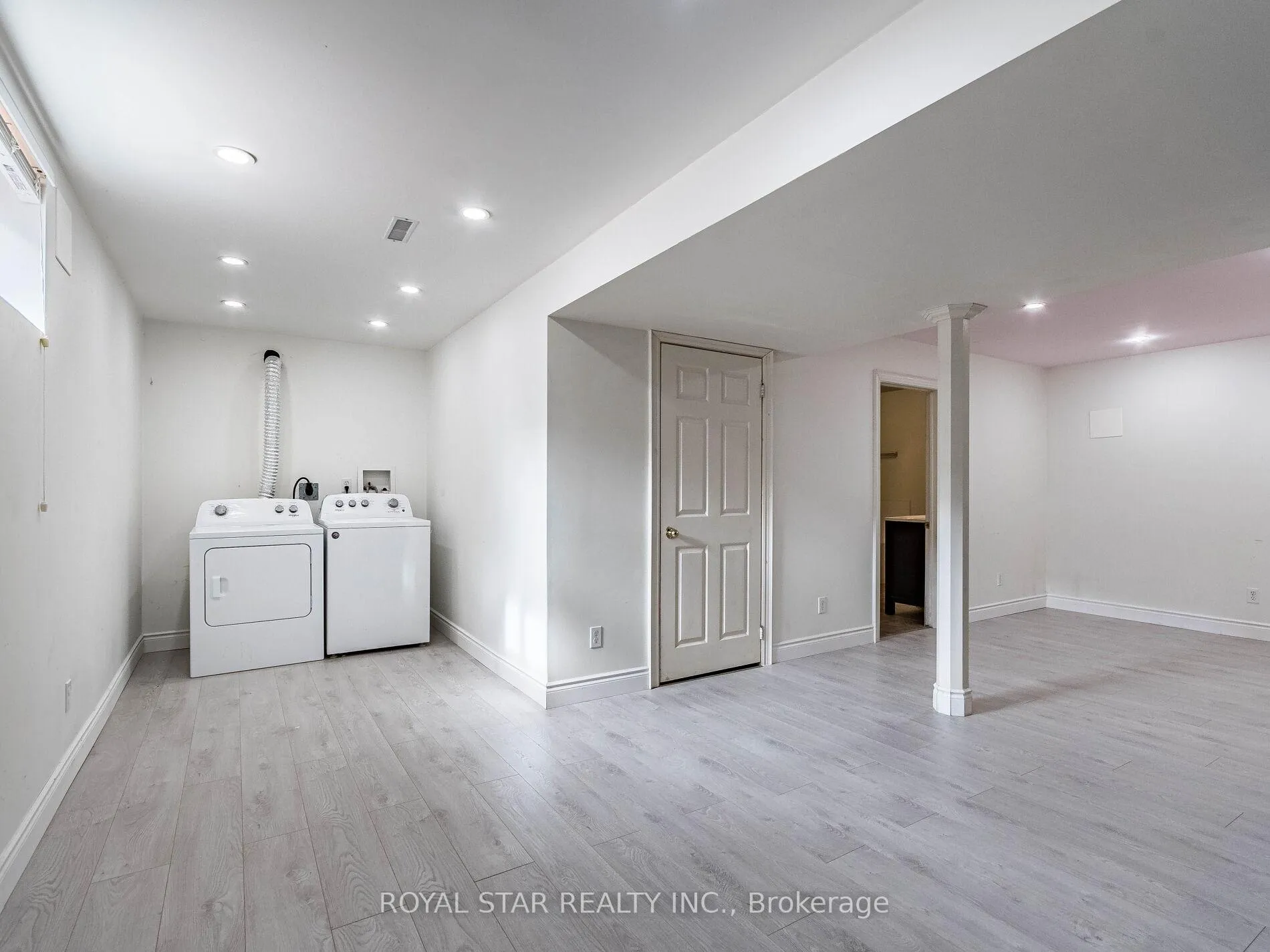 Photo 34 of 18 Woodside Square, Pelham, Fonthill — HOMEH