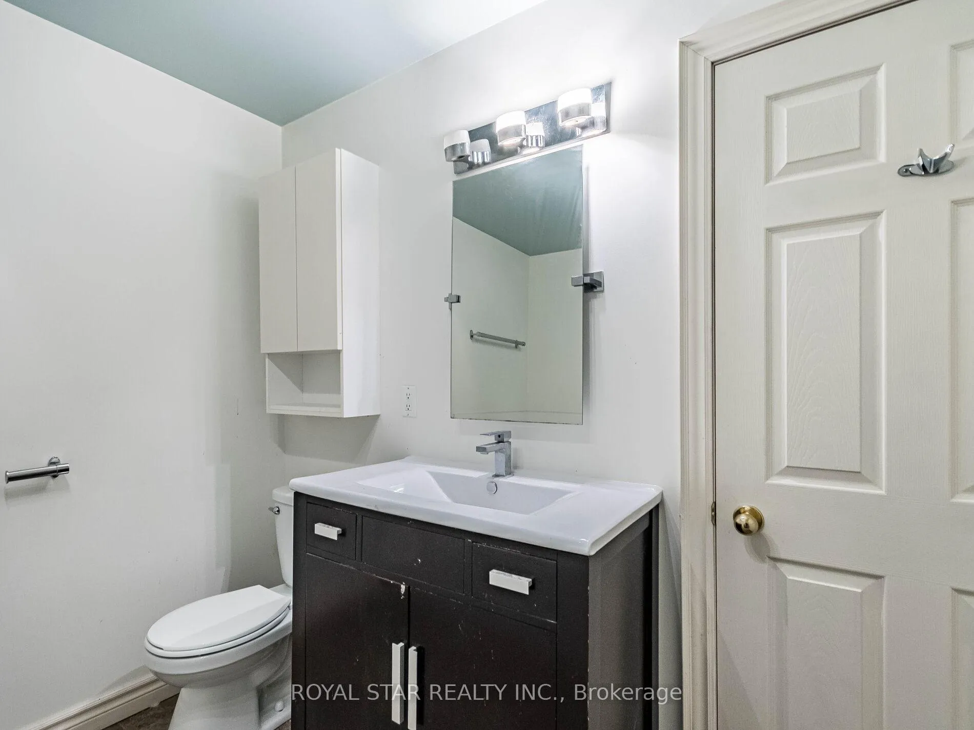 Photo 39 of 18 Woodside Square, Pelham, Fonthill — HOMEH