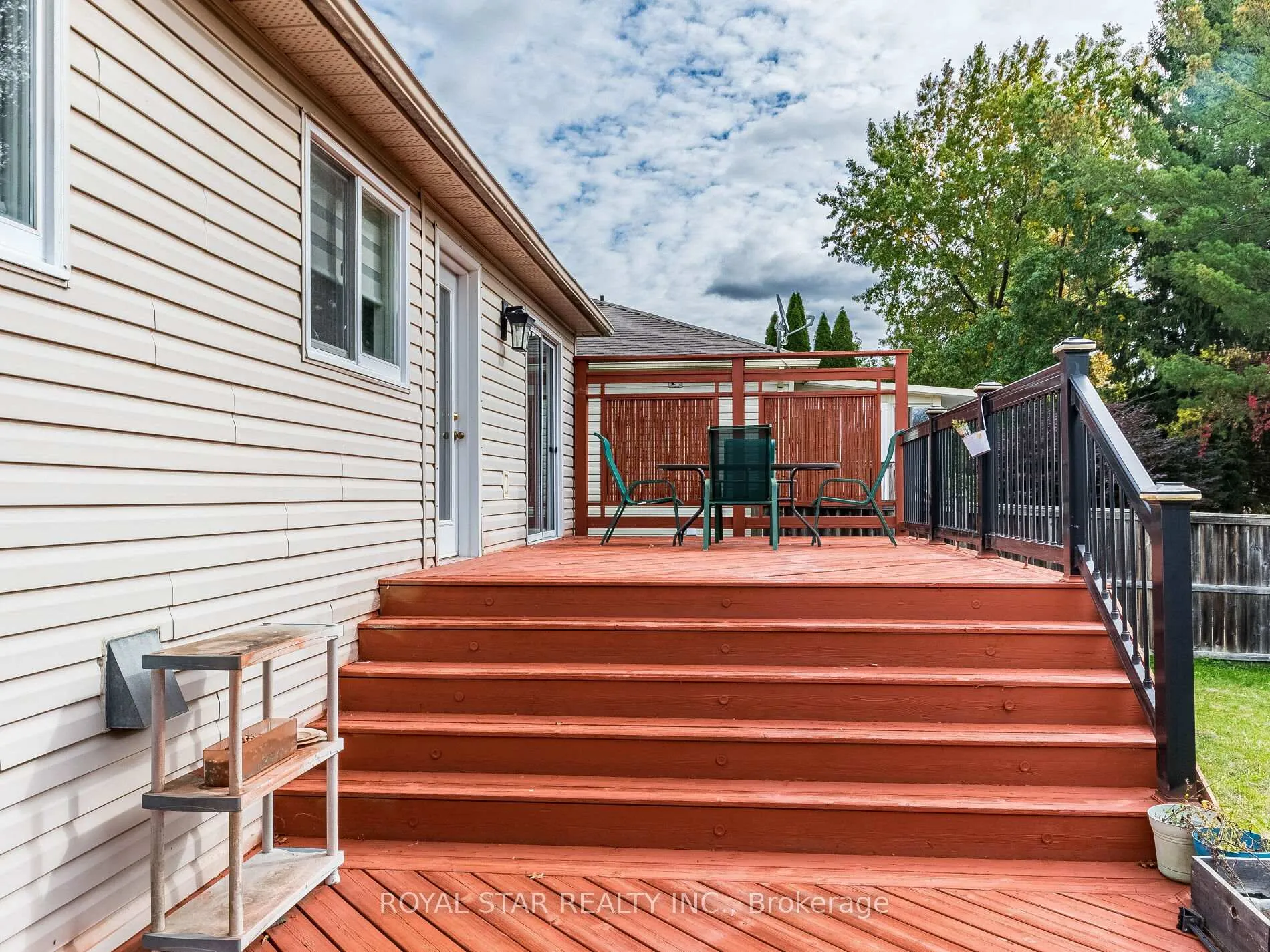Photo 48 of 18 Woodside Square, Pelham, Fonthill — HOMEH