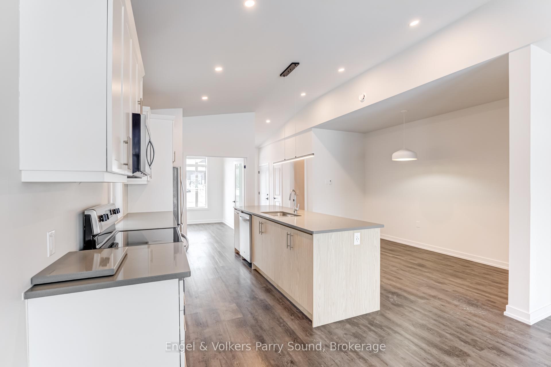 Photo 11 of Unit 1, 63 Winnifred Avenue, Parry Sound — HOMEH
