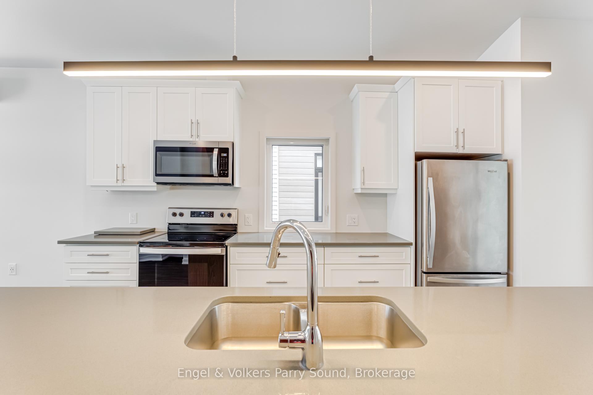 Photo 12 of Unit 1, 63 Winnifred Avenue, Parry Sound — HOMEH