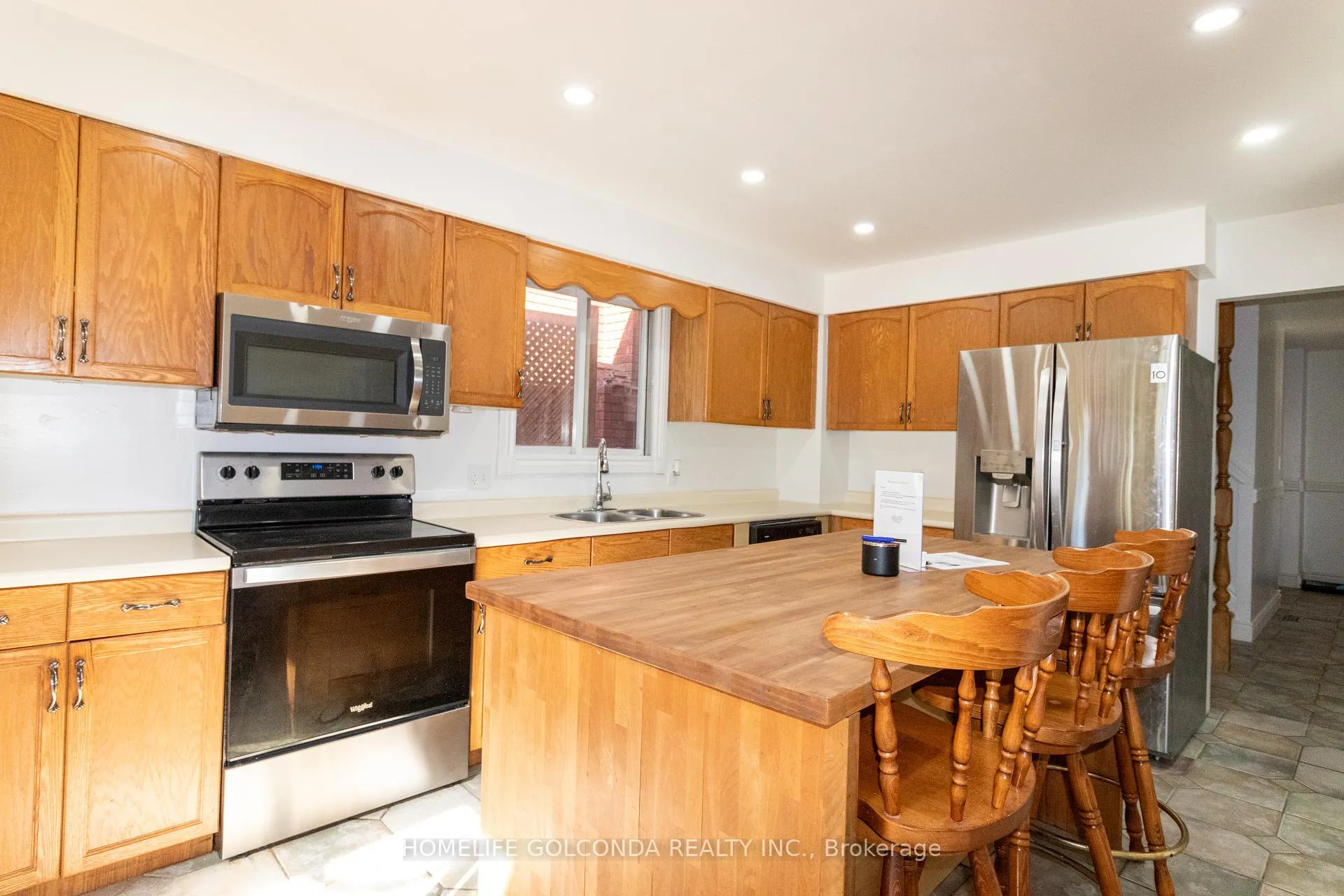 Photo 12 of 129 Kerr Boulevard S, New Tecumseth, Alliston — HOMEH