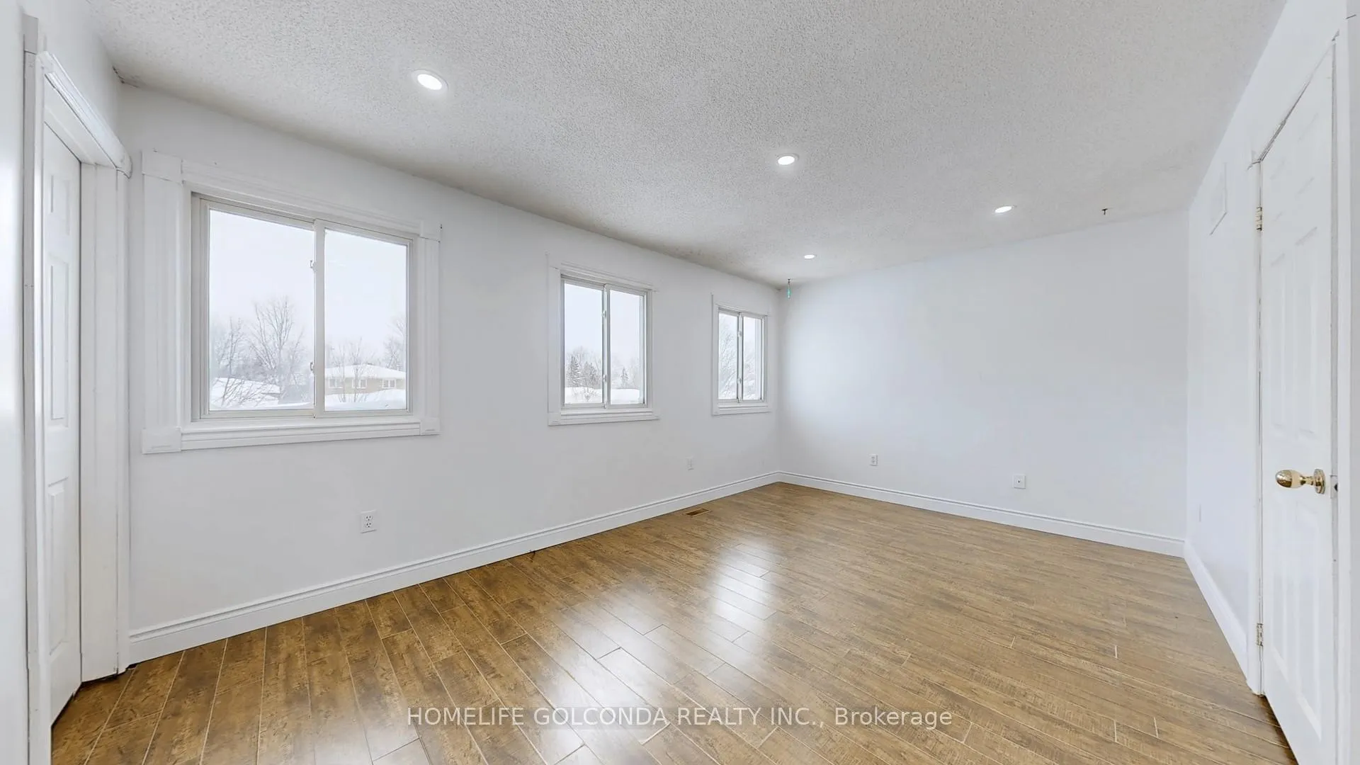 Photo 18 of 129 Kerr Boulevard S, New Tecumseth, Alliston — HOMEH