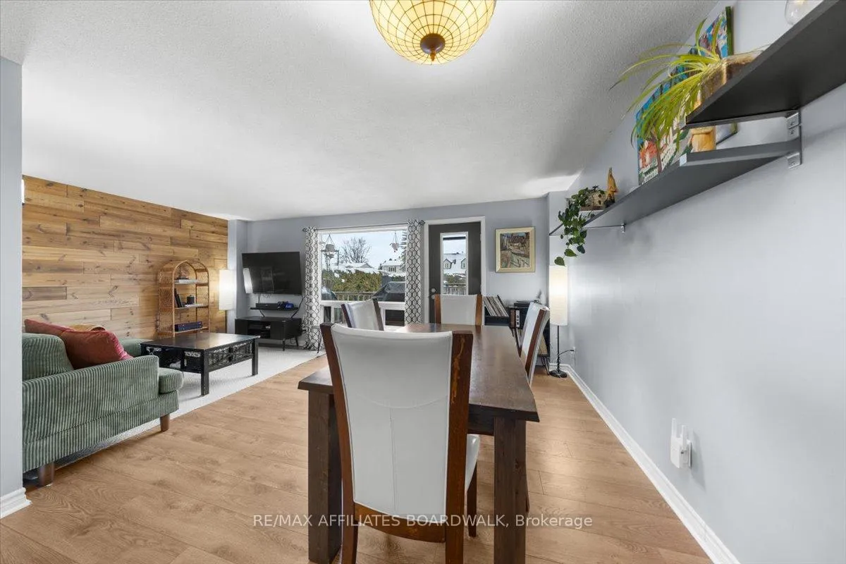 Photo 4 of 1146 Grenoble Crescent, Ottawa, Orleans Wood — HOMEH
