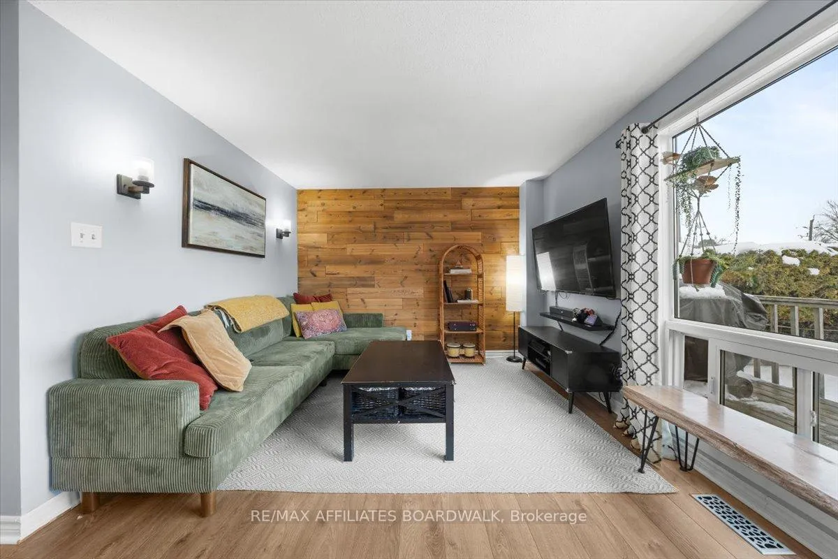 Photo 5 of 1146 Grenoble Crescent, Ottawa, Orleans Wood — HOMEH