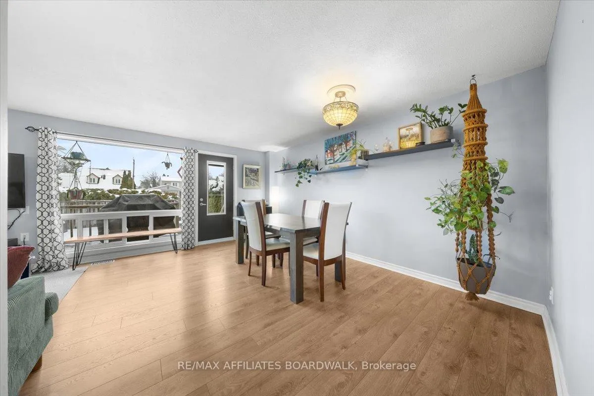 Photo 13 of 1146 Grenoble Crescent, Ottawa, Orleans Wood — HOMEH