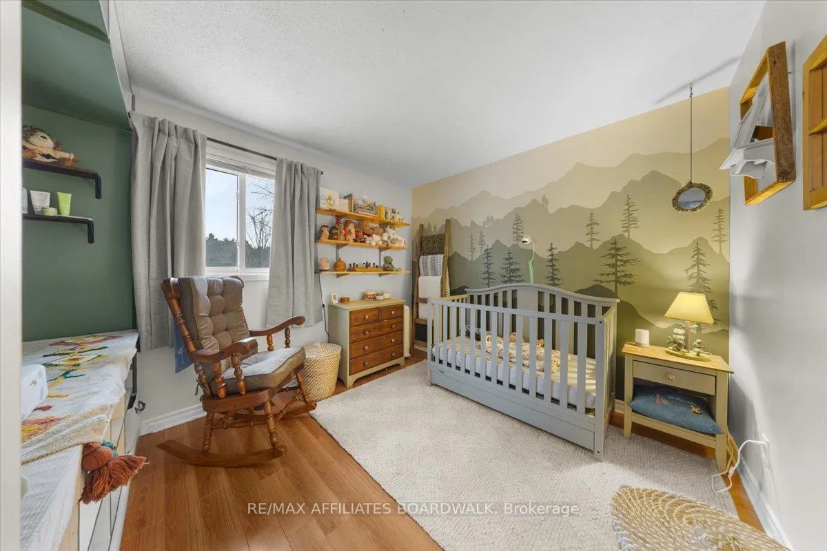 Photo 22 of 1146 Grenoble Crescent, Ottawa, Orleans Wood — HOMEH