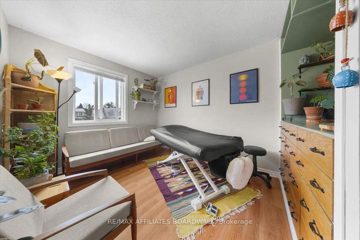 Photo 23 of 1146 Grenoble Crescent, Ottawa, Orleans Wood — HOMEH