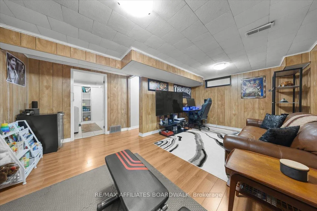 Photo 26 of 1146 Grenoble Crescent, Ottawa, Orleans Wood — HOMEH