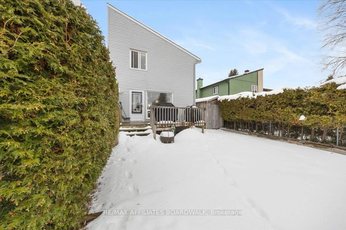 Photo 30 of 1146 Grenoble Crescent, Ottawa, Orleans Wood — HOMEH