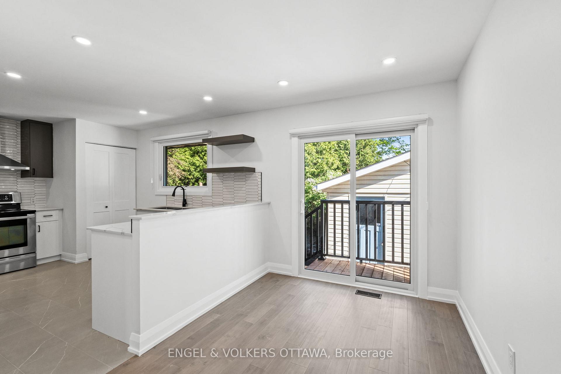 Photo 6 of Unit A, 2305 Kay Street, Ottawa, Queensway Terrace South/Ridgeview — HOMEH
