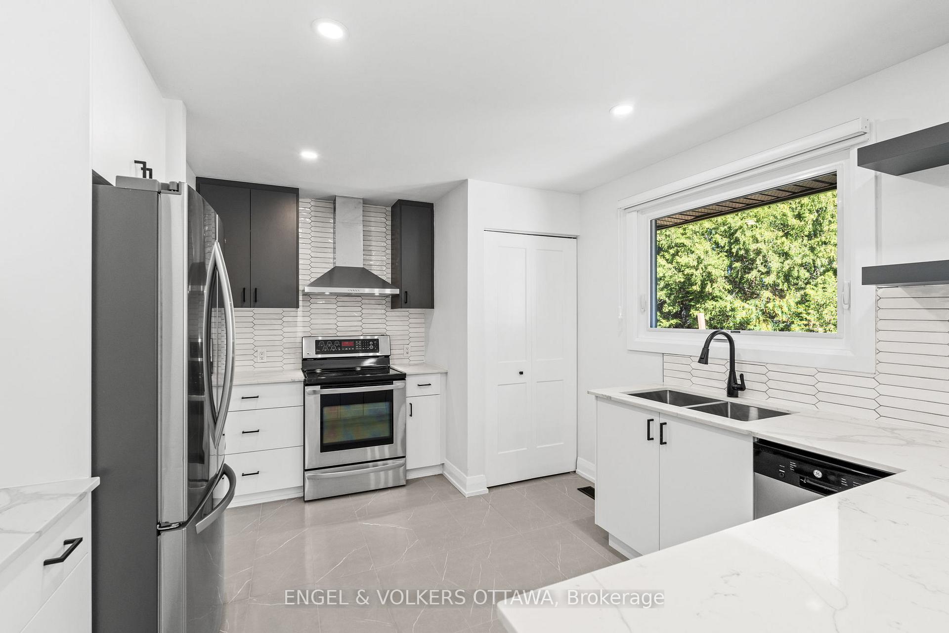 Photo 7 of Unit A, 2305 Kay Street, Ottawa, Queensway Terrace South/Ridgeview — HOMEH