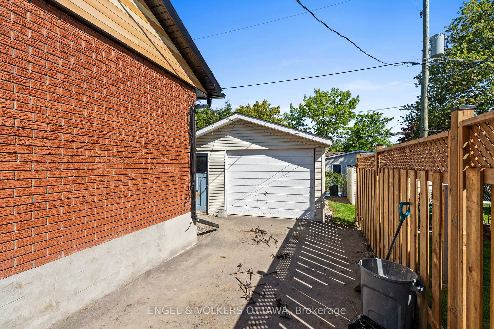 Photo 21 of Unit A, 2305 Kay Street, Ottawa, Queensway Terrace South/Ridgeview — HOMEH