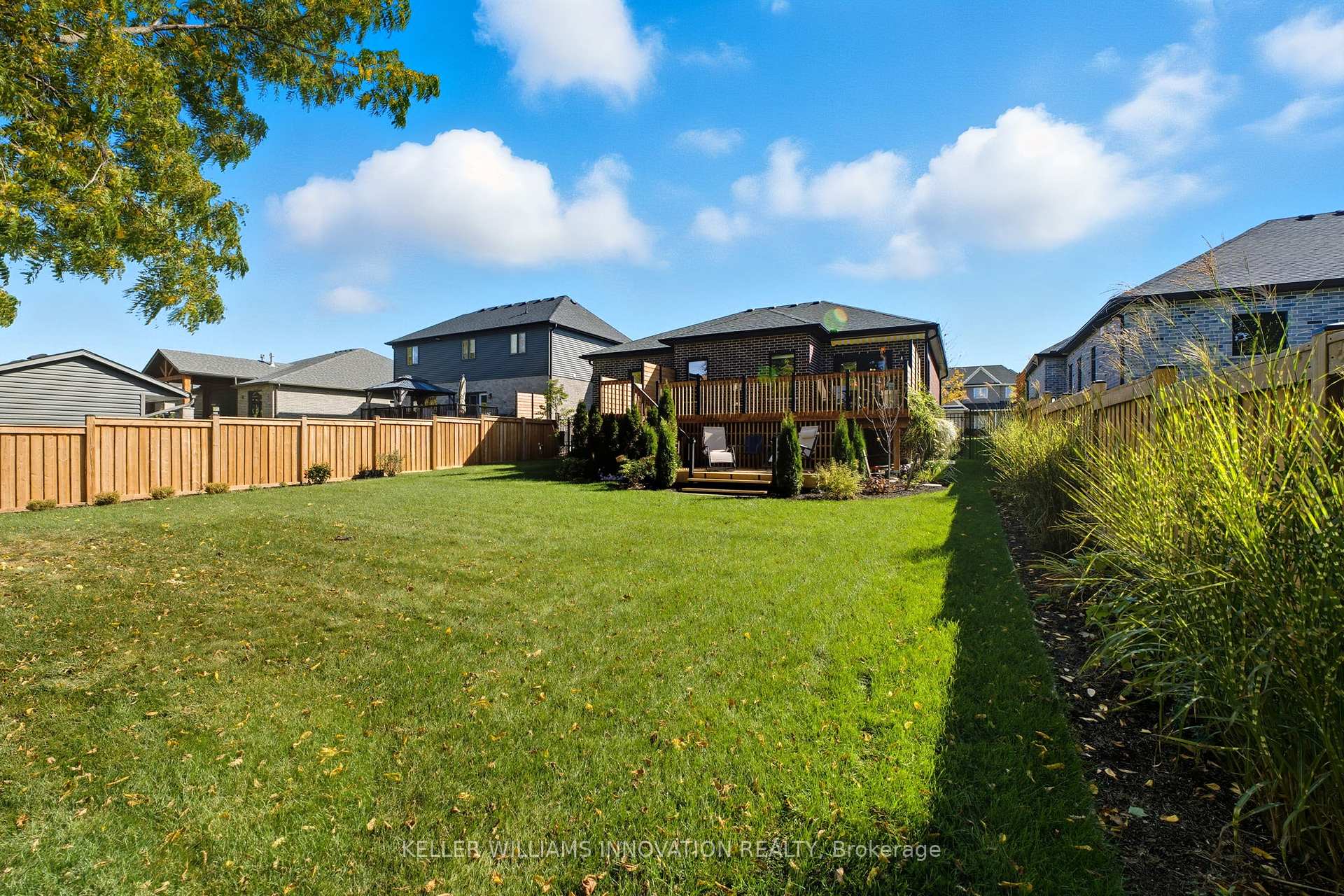 Photo 35 of 19 Gilmer Crescent, North Perth, Listowel — HOMEH