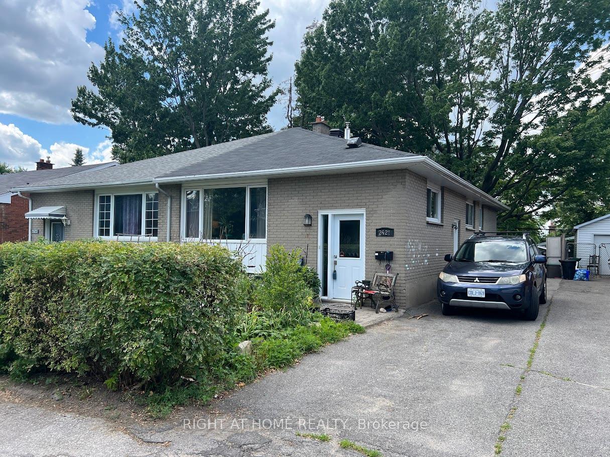 Photo 1 of 2421 Iris Street, Ottawa, Parkway Park — HOMEH