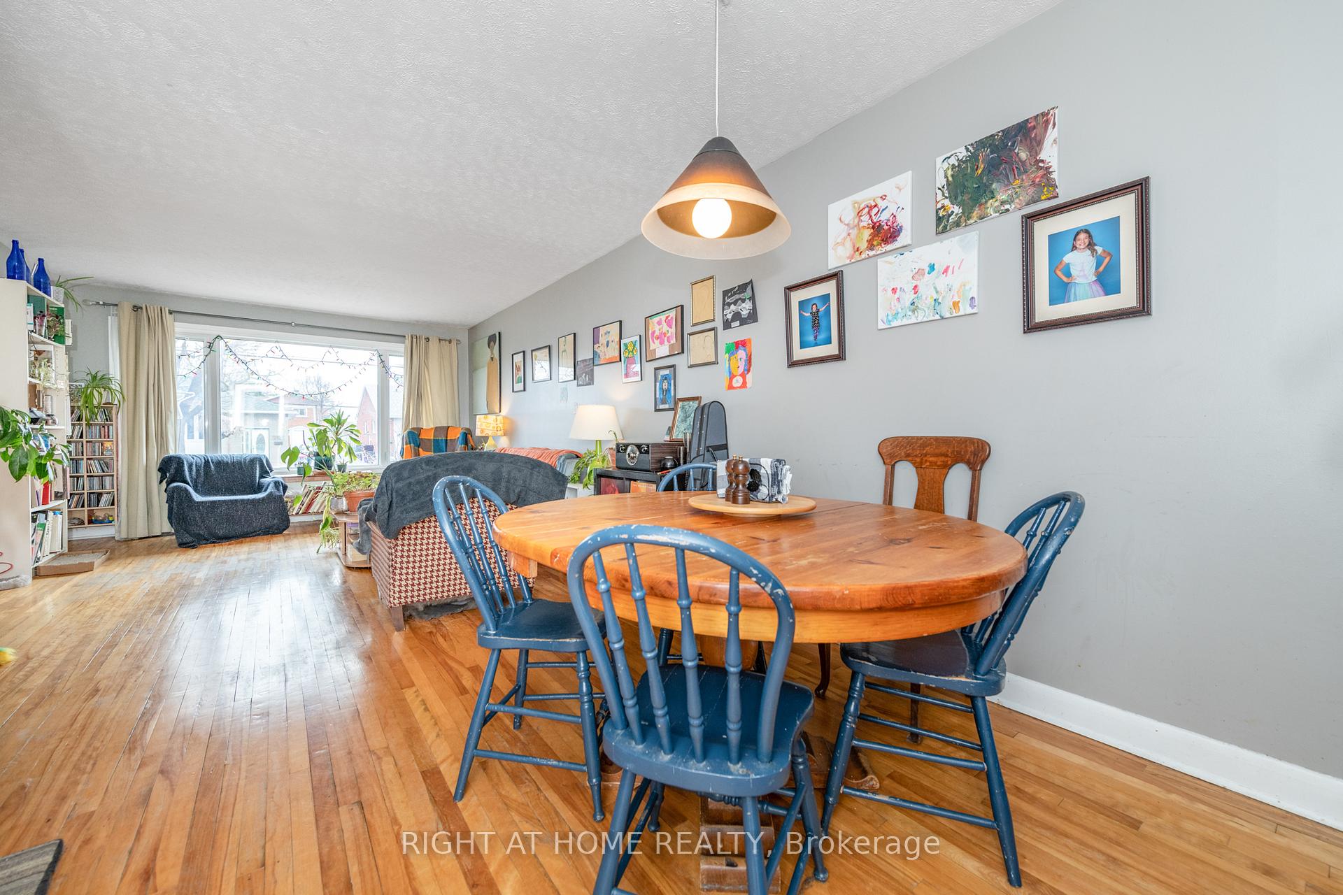 Photo 6 of 2421 Iris Street, Ottawa, Parkway Park — HOMEH