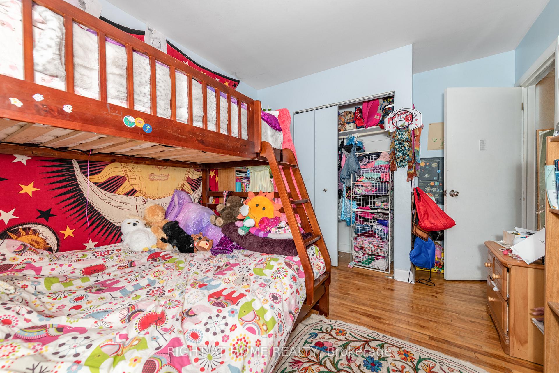 Photo 26 of 2421 Iris Street, Ottawa, Parkway Park — HOMEH