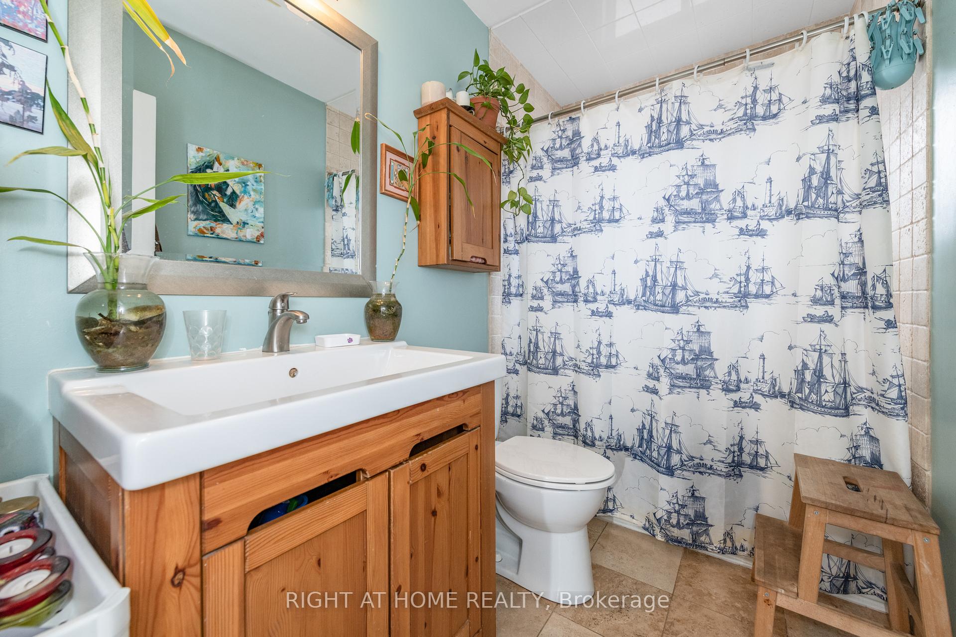 Photo 27 of 2421 Iris Street, Ottawa, Parkway Park — HOMEH