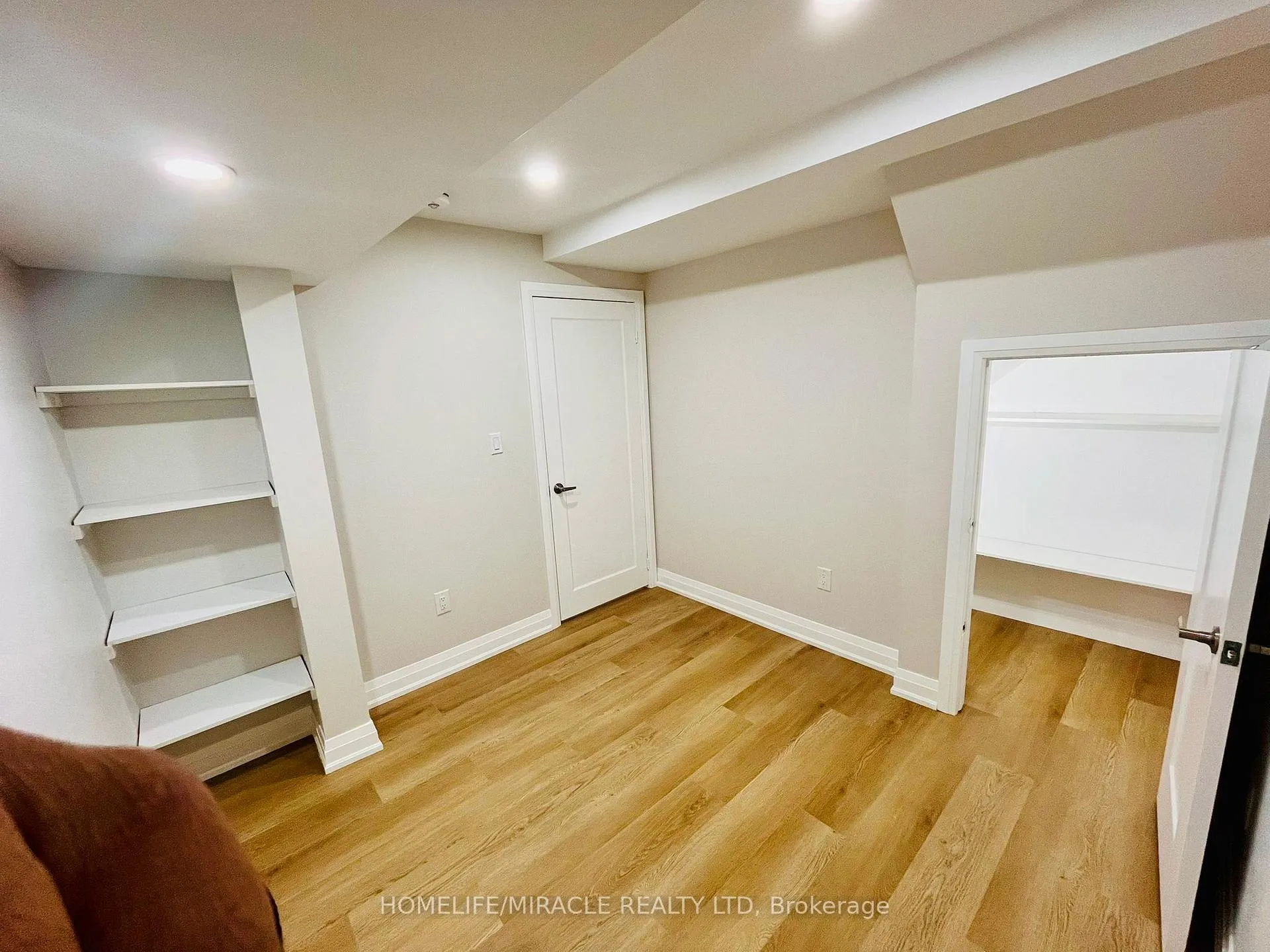 Photo 6 of 242 Diana Drive, Orillia — HOMEH