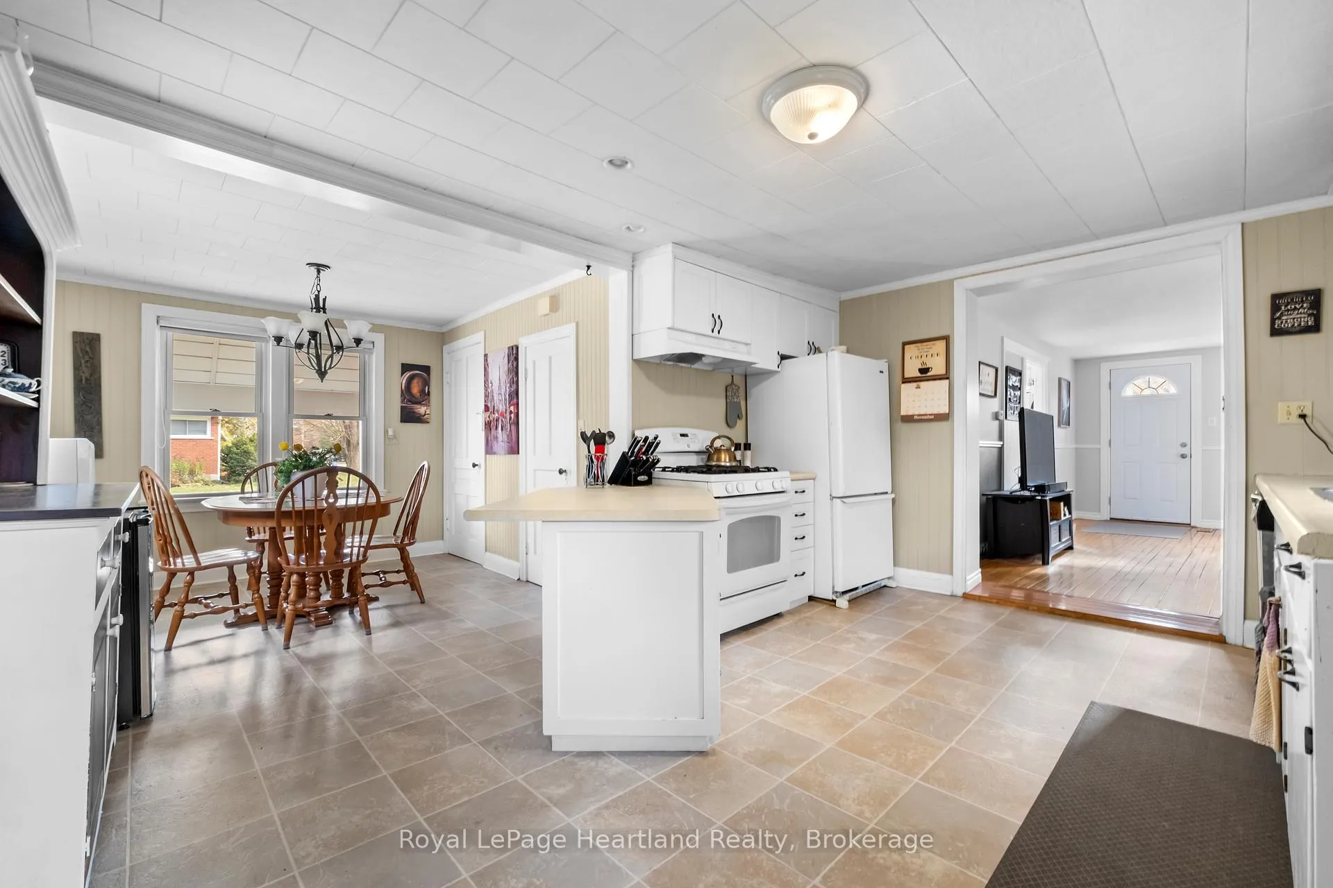 Photo 12 of 385 Mill Street, North Huron, Blyth — HOMEH
