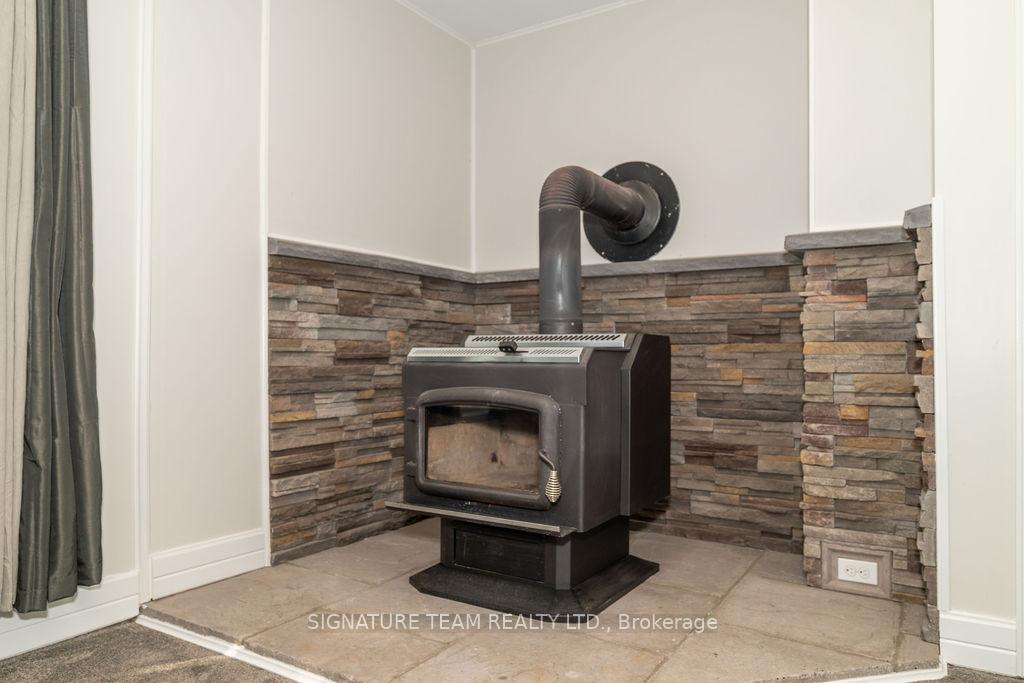Photo 11 of 481 Snodrifters Road, North Algona Wilberforce, North Algona/Wilberforce Twp — HOMEH