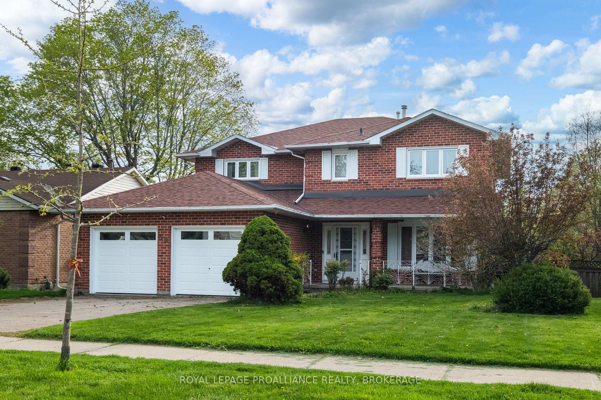 Photo 3 of 60 Point St. Mark Drive, Kingston, Kingston East (Incl Barret Crt) — HOMEH