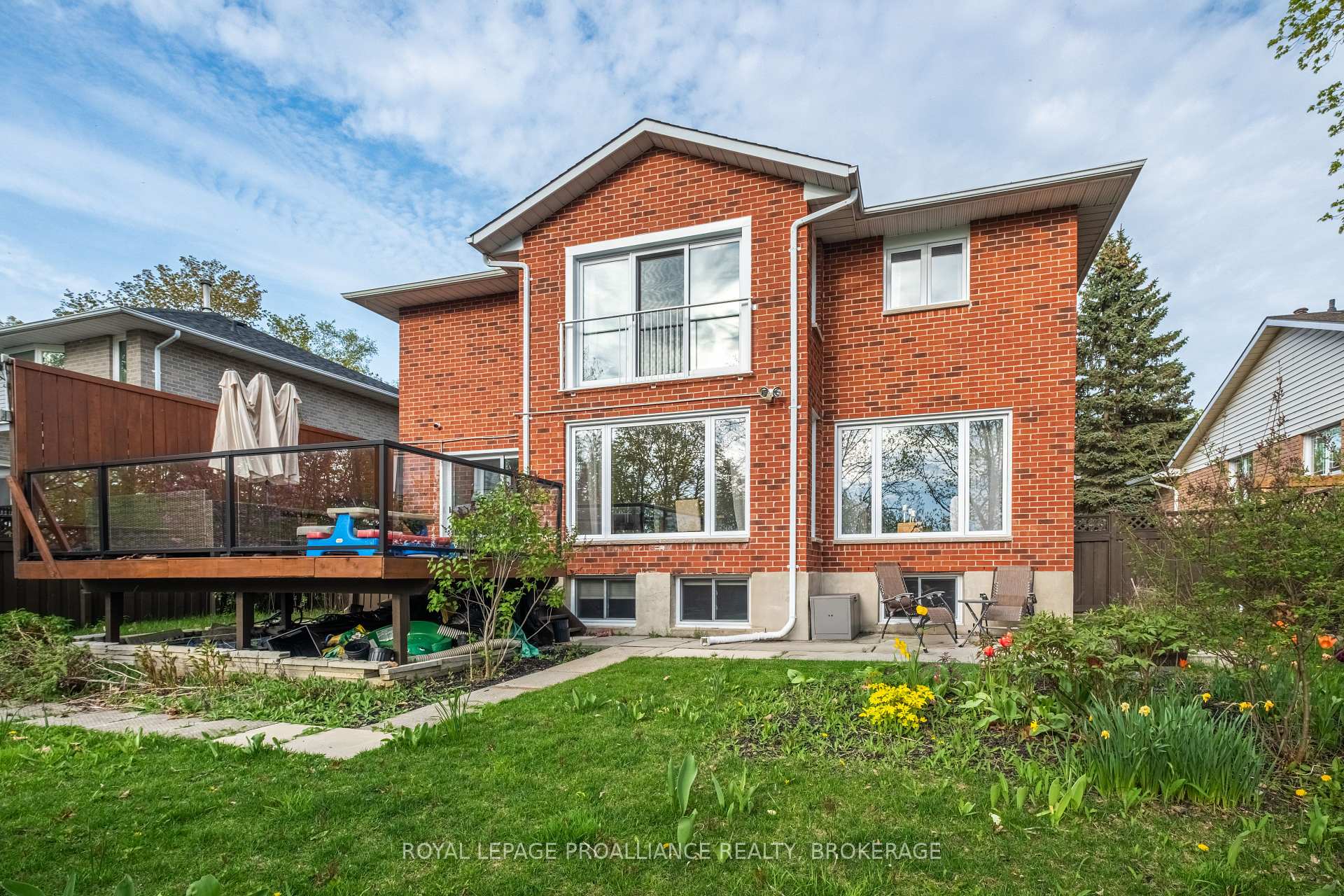 Photo 33 of 60 Point St. Mark Drive, Kingston, Kingston East (Incl Barret Crt) — HOMEH