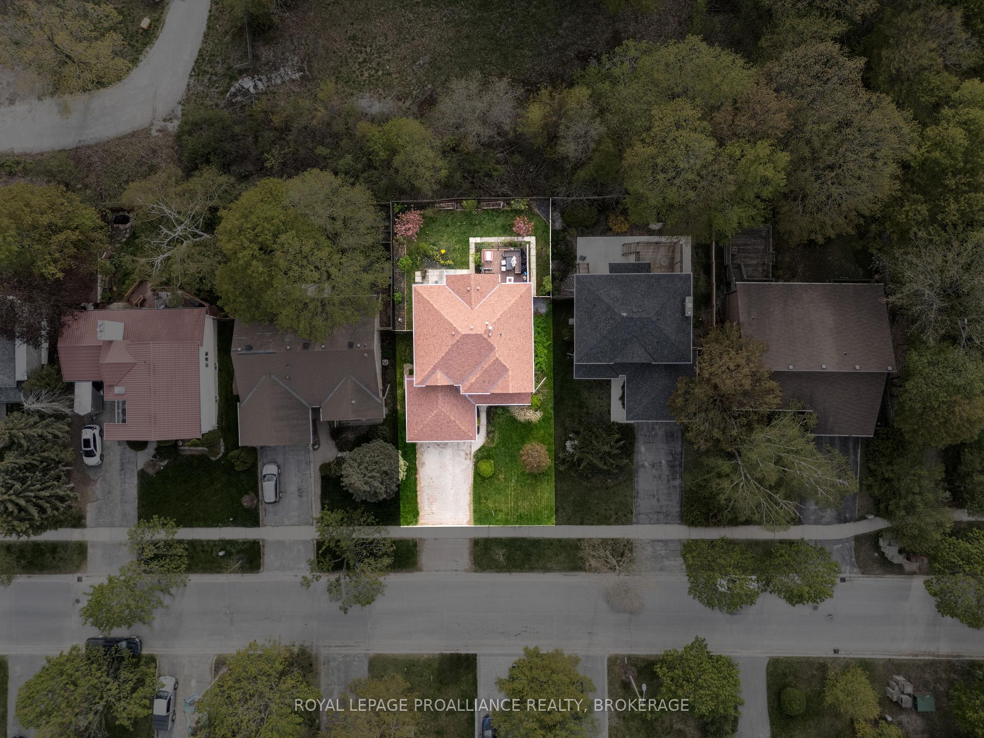 Photo 36 of 60 Point St. Mark Drive, Kingston, Kingston East (Incl Barret Crt) — HOMEH