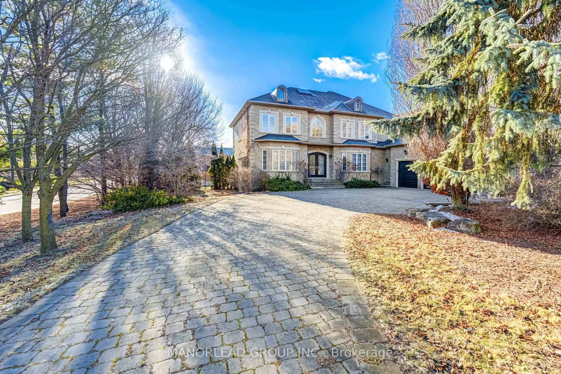 Photo 2 of 87 Arnold Avenue, Vaughan, Crestwood-Springfarm-Yorkhill — HOMEH
