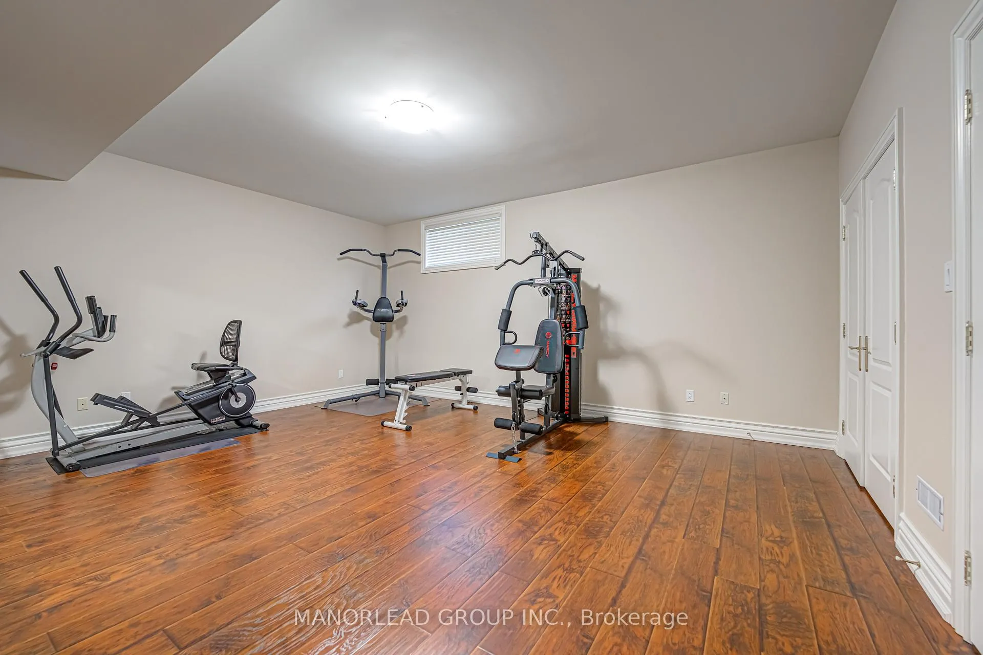 Photo 32 of 87 Arnold Avenue, Vaughan, Crestwood-Springfarm-Yorkhill — HOMEH