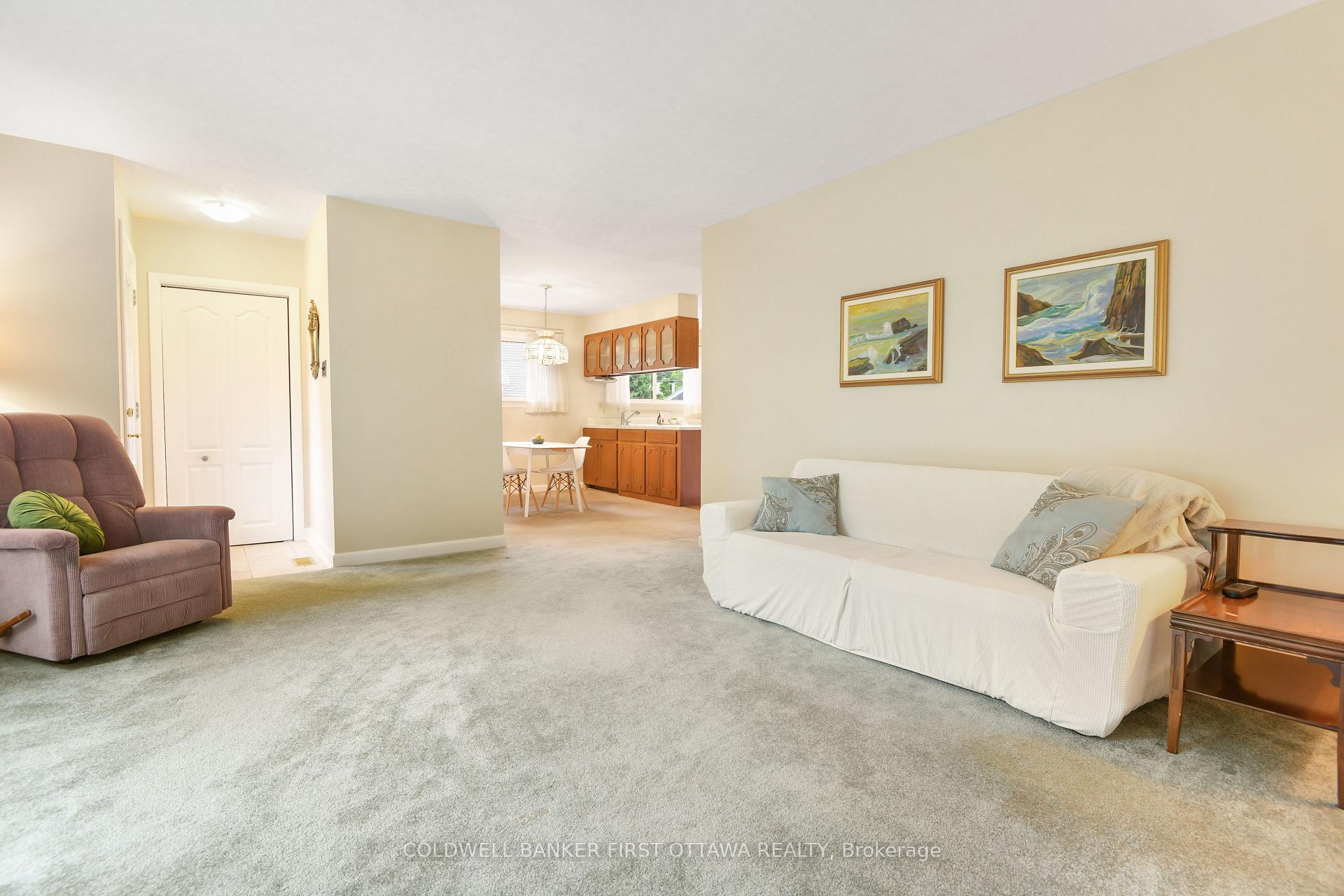 Photo 8 of 2366 Drury Lane, Ottawa, Parkway Park — HOMEH