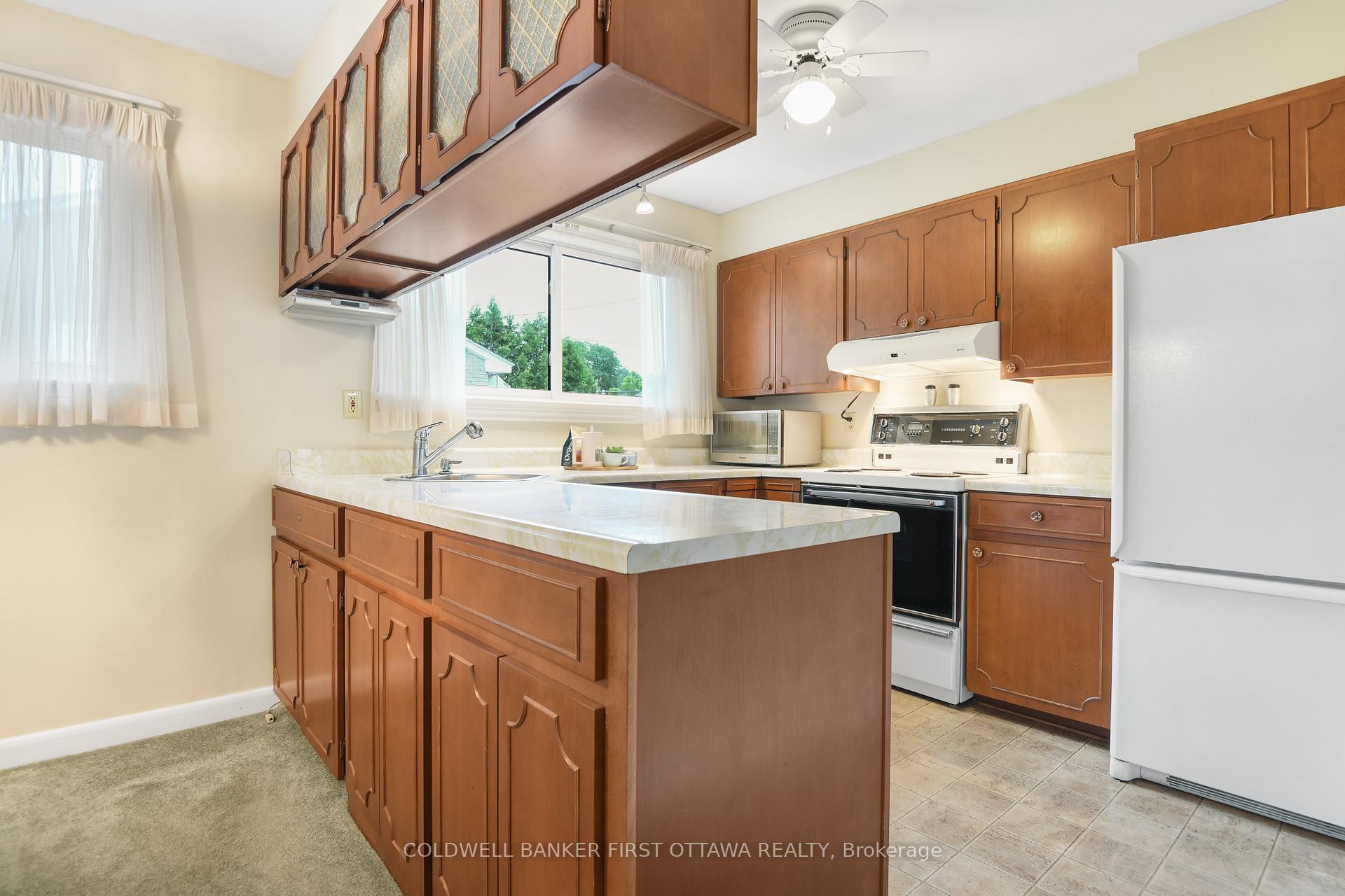 Photo 14 of 2366 Drury Lane, Ottawa, Parkway Park — HOMEH