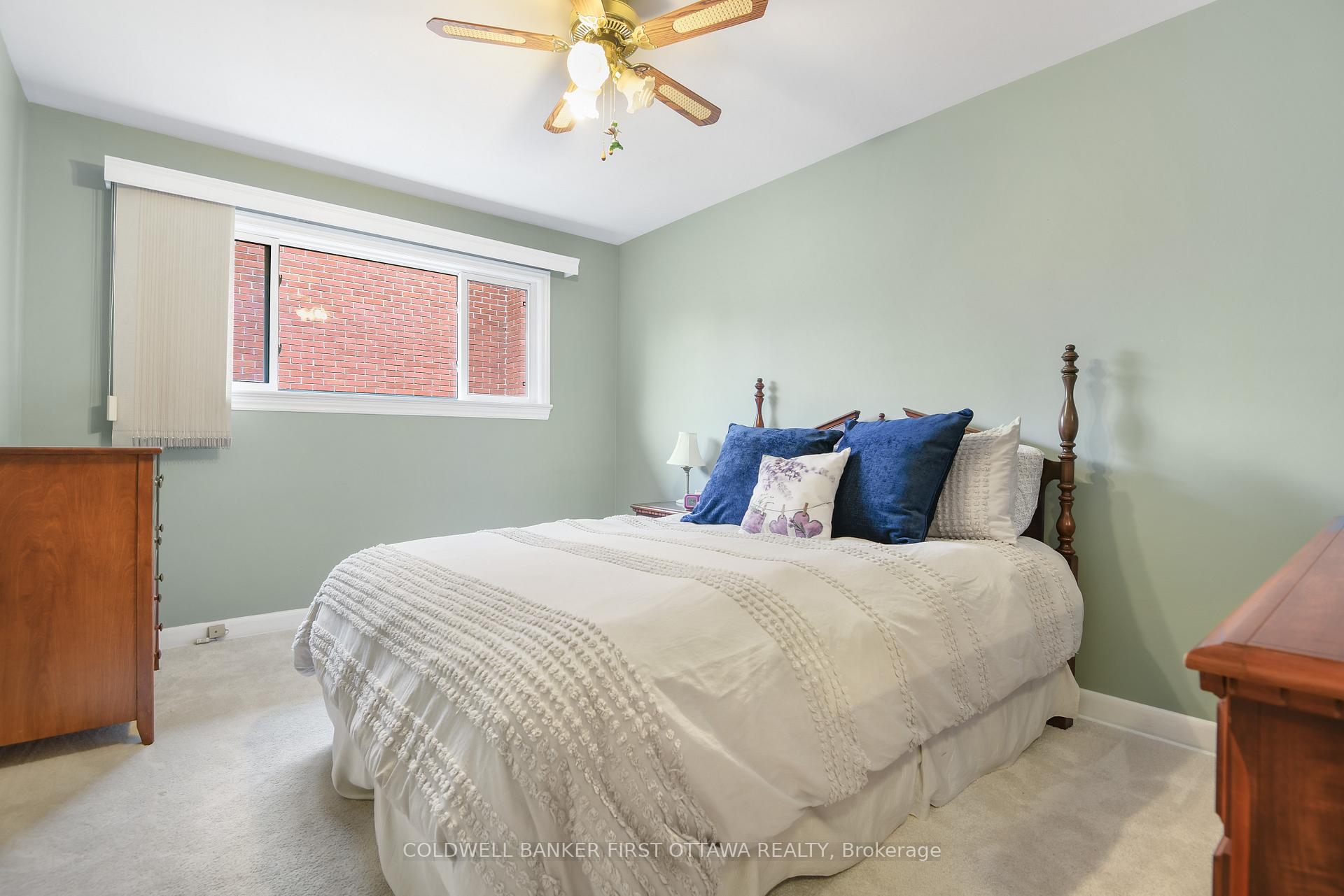 Photo 17 of 2366 Drury Lane, Ottawa, Parkway Park — HOMEH