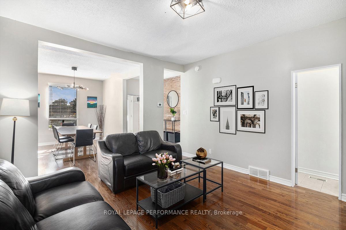 Photo 3 of 55 Argyle Avenue, Ottawa, Ottawa Centre/Golden Triangle — HOMEH