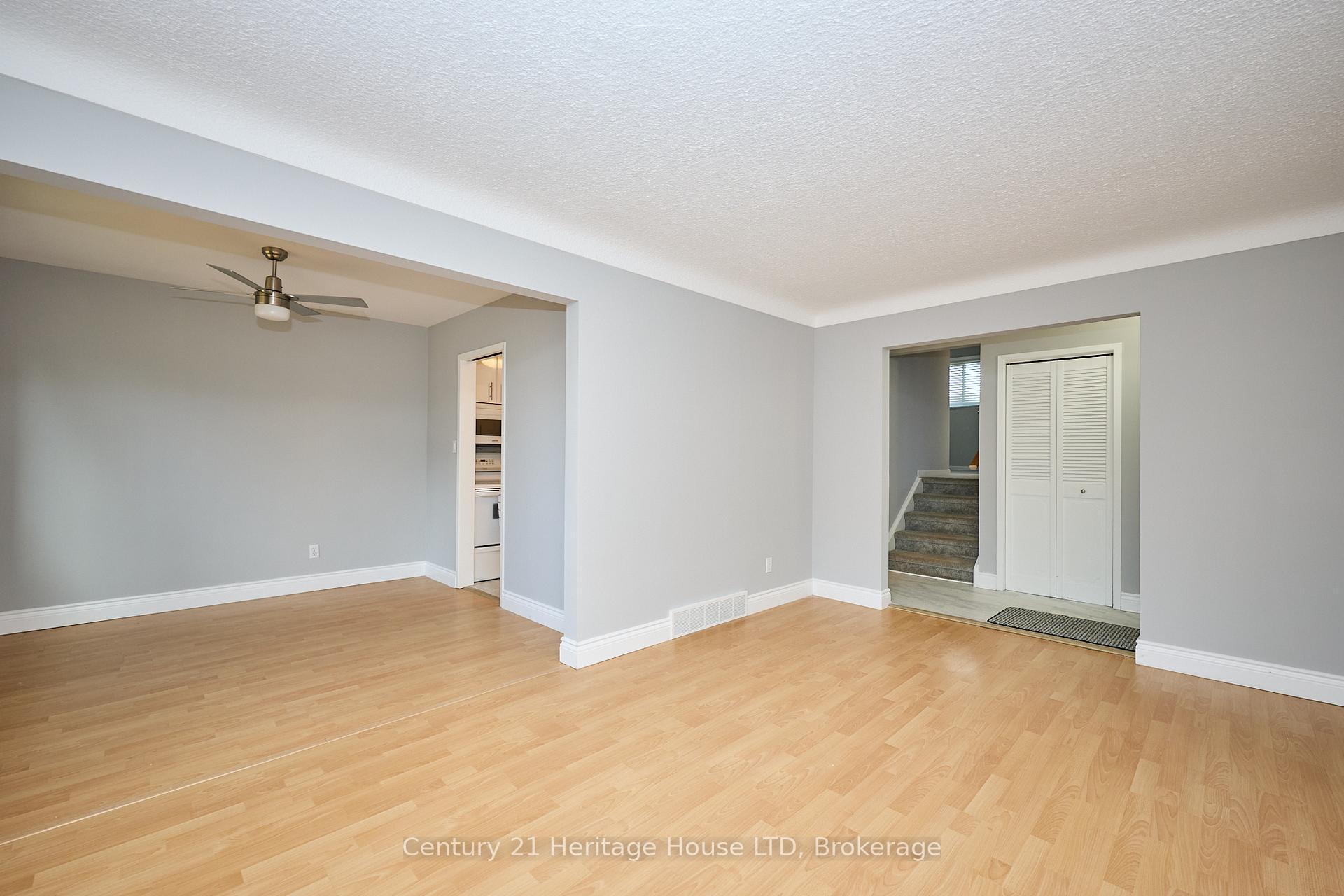 Photo 5 of 3810 Orlando Drive, Niagara Falls, Church's Lane — HOMEH