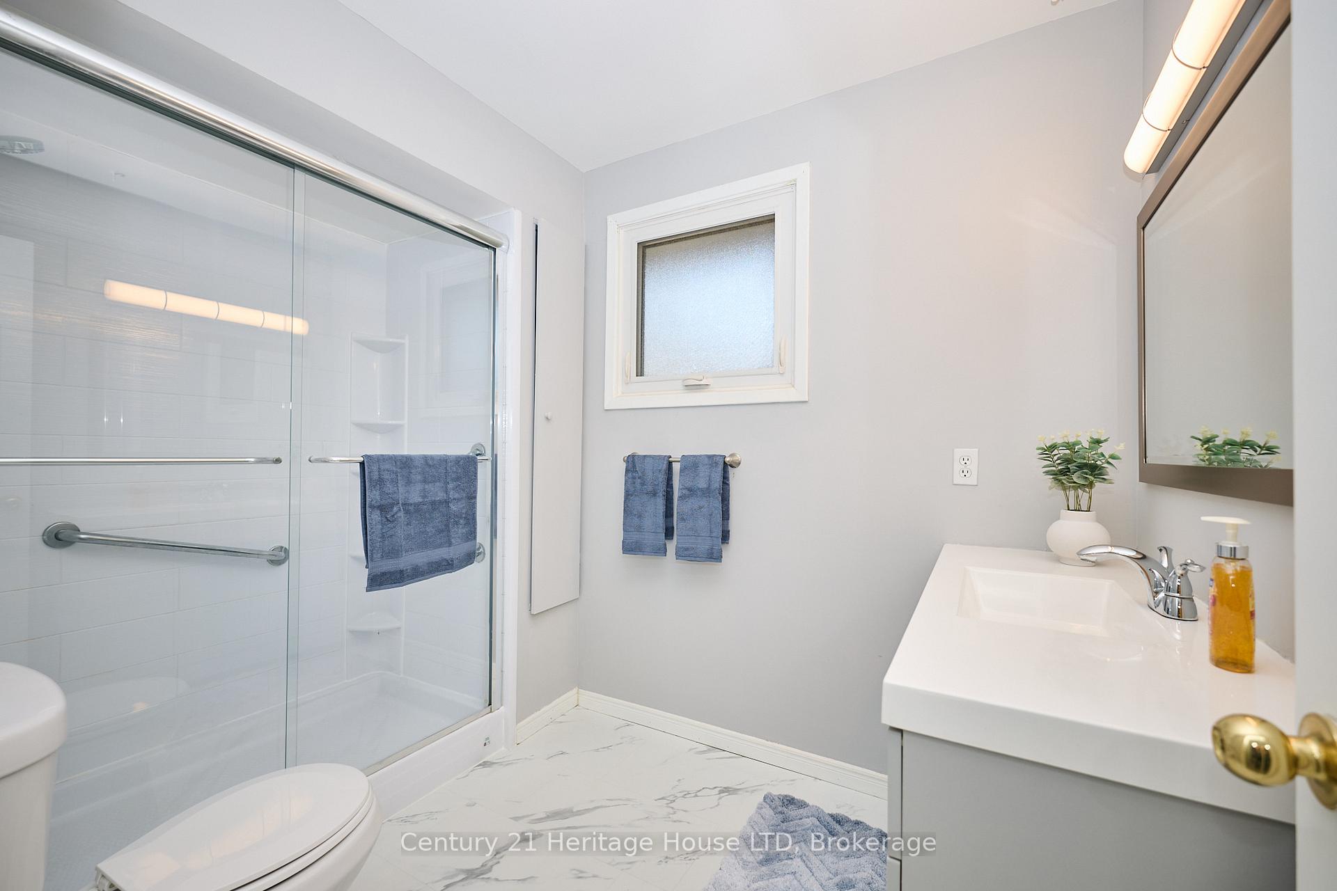 Photo 12 of 3810 Orlando Drive, Niagara Falls, Church's Lane — HOMEH
