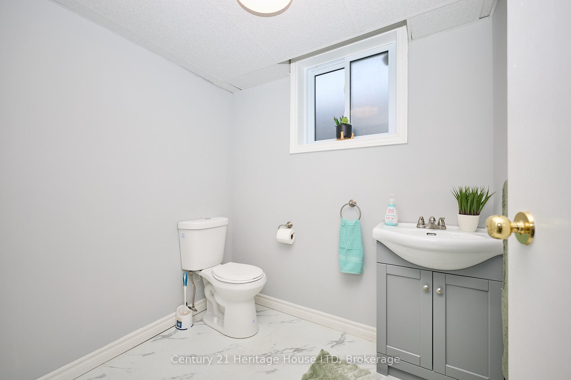 Photo 20 of 3810 Orlando Drive, Niagara Falls, Church's Lane — HOMEH