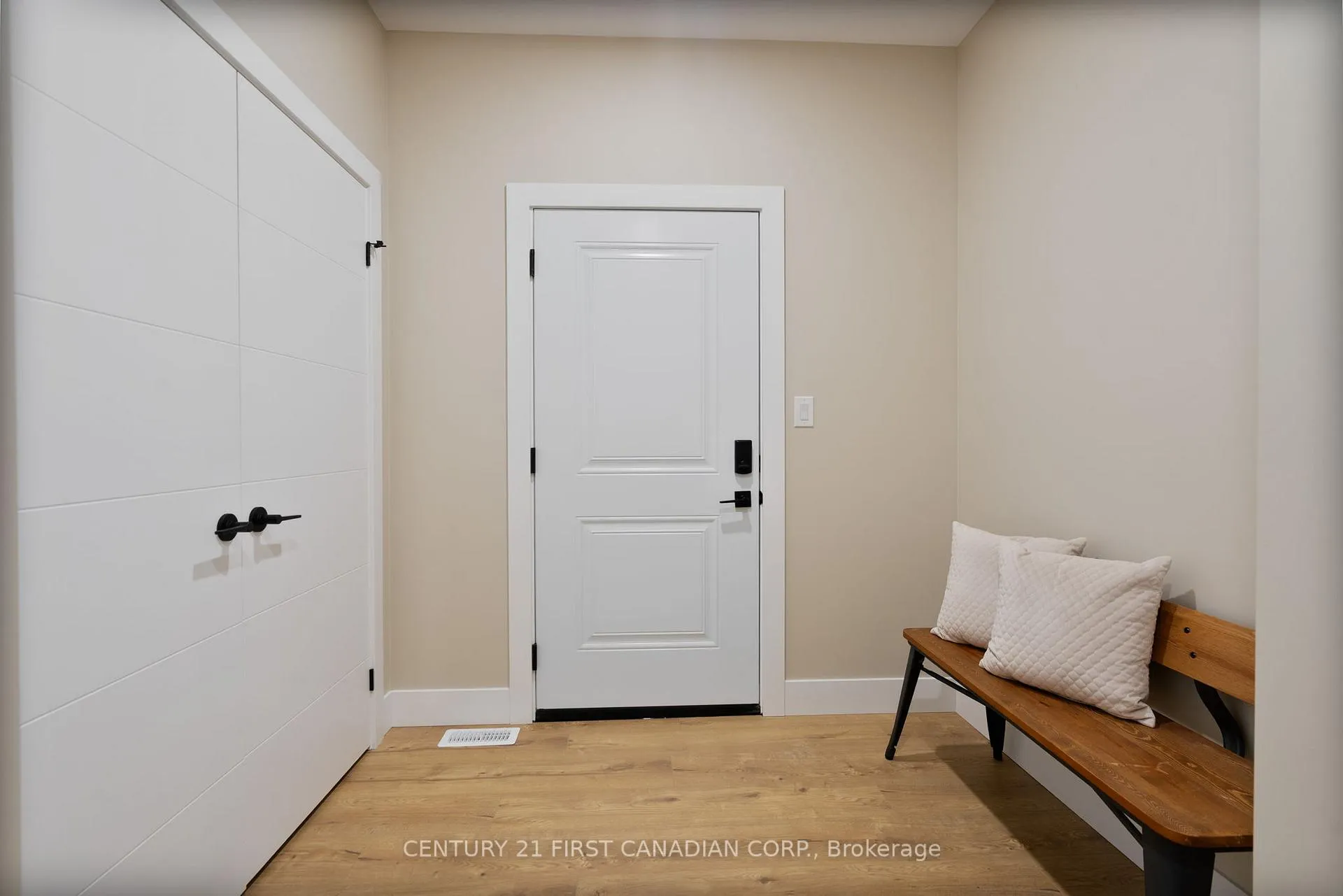 Photo 4 of 25 Sheldabren Street, North Middlesex, Ailsa Craig — HOMEH