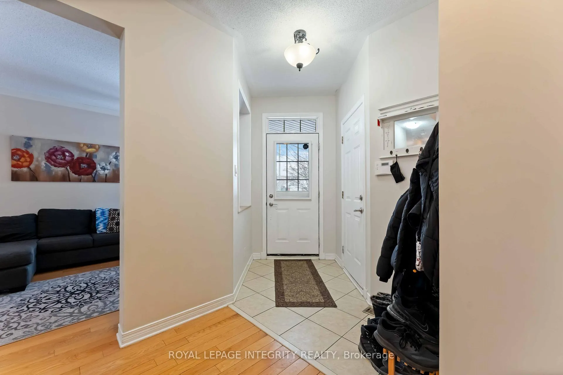 Photo 4 of 2165 Sojourn Street, Ottawa, Notting Hill/Summerside — HOMEH